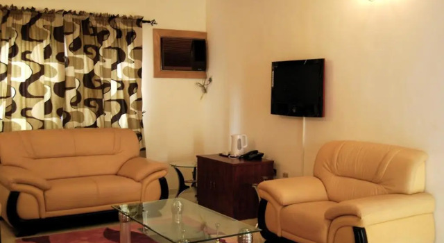Номер Standard The Habitat Suites International Limited