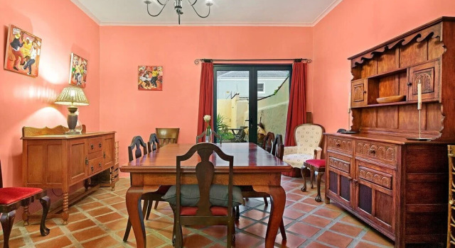 Mountain Views City House, Забронировать Отель Отели Кейптауна 3 звезды, рядом с South African Museum And Planetarium, 3*