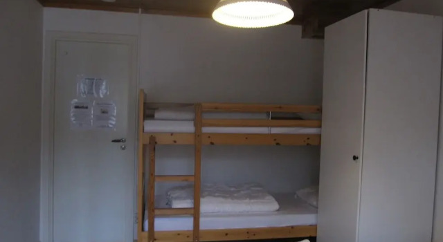 Kustnära Vandrarhem, Book Hostel  