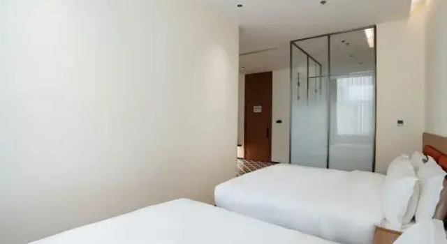 Suite Tai Ji Er