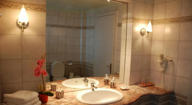 Полулюкс Hotel Pella