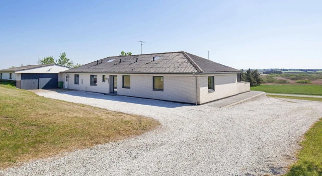 Breezy Holiday Home in Jutland With Garden Seating, Забронировать Отель Ханстхольм Северная Ютландия