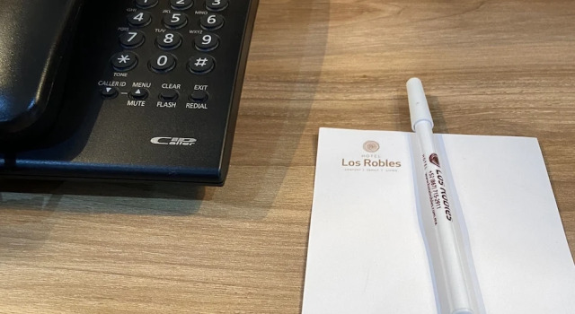 Номер Executive HOTEL LOS ROBLES