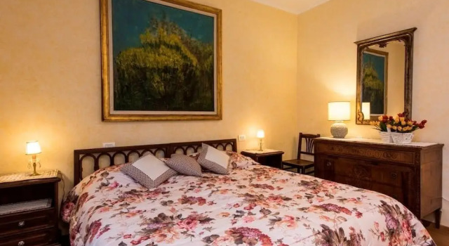 Deluxe Charming Florentine VILLA in the City. PLUS