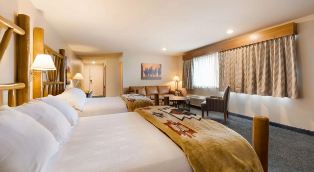 Четырёхместный номер Standard Best Western Plus Kentwood Lodge