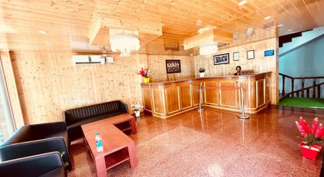 New Vistas Inn - Five Star Luxury Hotel Near Mall Road Manali, Забронировать Отель Отели Манали с завтраком, Завтраки