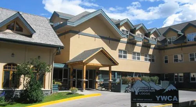 Banff Y Mountain Lodge