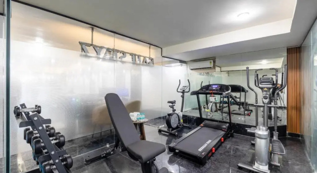 Saltstayz Premier - Paschim Vihar