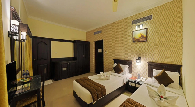 AMS Raj Palace Sundar, Забронировать Отель Отели штата Тамилнада с бассейном, Бассейн