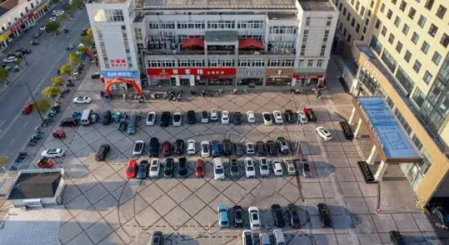 Vienna International Hotel (Changshu Changkelong Zhitang Shopping Plaza Branch), Book Hotel Suzhou 