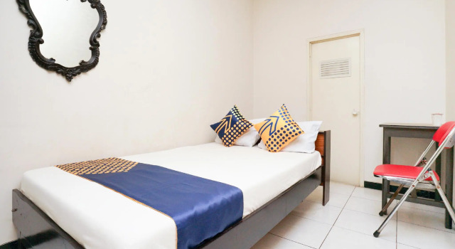 OYO Life 2090 Ratna Backpacker Syariah