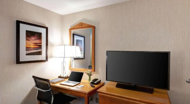 Номер Deluxe Port Inn and Suites Portsmouth, an Ascend Collection Hotel