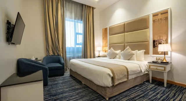 Люкс c 1 комнатой Platinum Al Khamseen Serviced Apartments