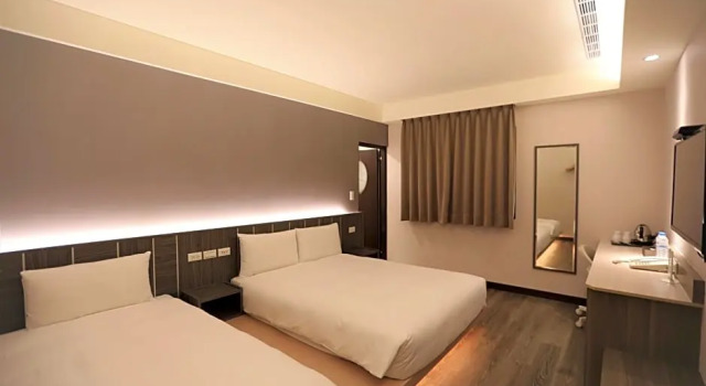 Трёхместный номер Standard с видом на город Chair Man Hotel