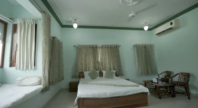 Standard huone Devendra Garh