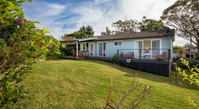 WindanSea Cottage - Pet Friendly - Ocean Glimpses