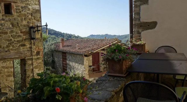 Апартаменты Montefienali Village La Chiocciola