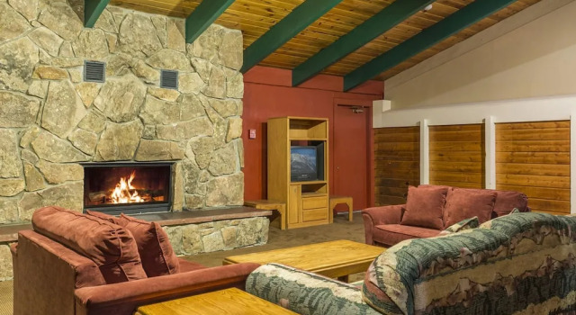 Buffalo Ponds #314G by Book by Owner, Rezerwuj Hotel Hotele w Vail Ski z parkingiem, Parking