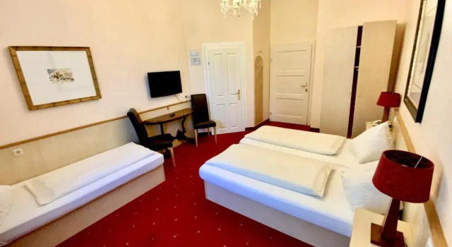 Трёхместный номер Standard Hotel Turnerwirt