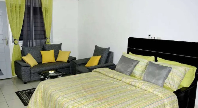 Residence Nahf Fat, Boek Hotel Cocody 