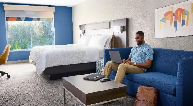 Люкс Holiday Inn Express & Suites Calera North by IHG