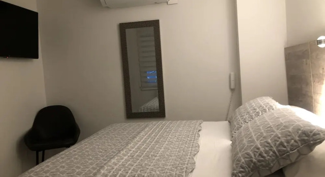 Deluxe Doppel Zimmer ARI Hotel