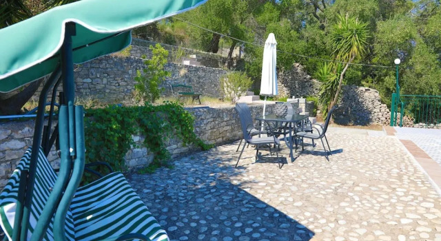 Апартаменты Antigoni Villa Tria in Longos