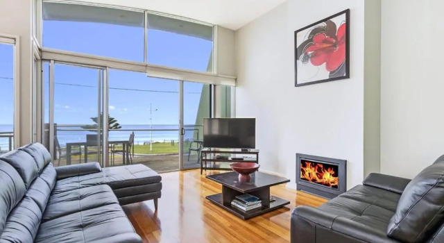 Коттедж Shemara - Idyllic East Beach property with multiple living areas