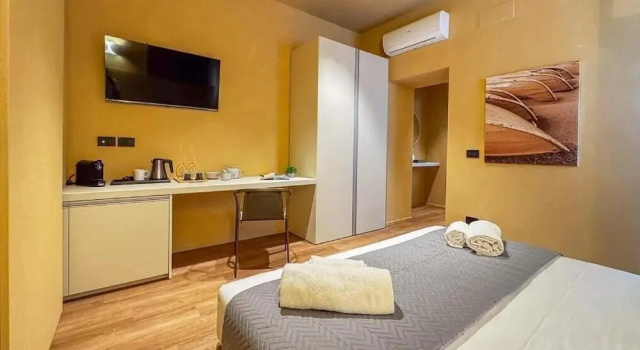 Blu Rooms - Rooms to Rest by Host Hero, Забронировать Гостевой дом Гостевые дома Марок, Гостевой дом