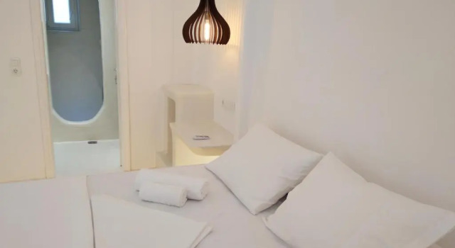 Kritamos suites, Rezerwuj Hotel Iraklia Irakleia Island