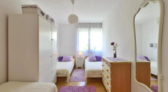 Cozy luxury beach apartment Split, Prenota Appartamento Splitska 