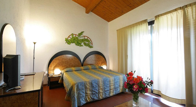 Hotel Zì Martino, Забронировать Отель Отели Кастаньето-Кардуччи с парковкой, Парковка