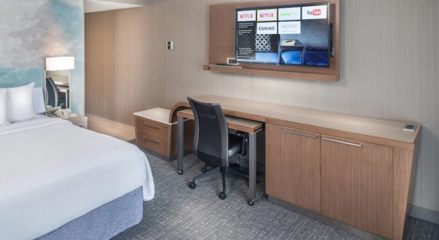 Двухместный номер Standard с балконом Courtyard by Marriott Lynchburg