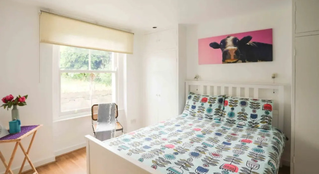 Wonderful Flat in Chiswick, Забронировать Отель Чизвик Лондон, рядом с Ганнерсбери