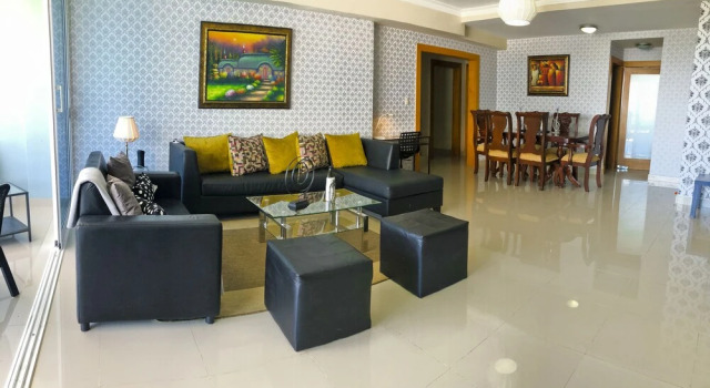 Luxury Apart Best Location Downtown, Забронировать Отель Отели Санто-Доминго с парковкой, рядом с Олимпийский стадион Феликса Санчеса, Парковка