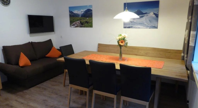 Haus Marchegg, Rezerwuj Hotel Hotele w Tyrol z parkingiem, Parking