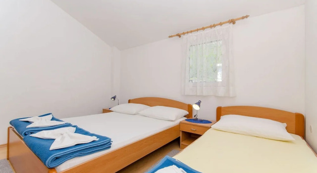 Apartments Zoran, 预订 公寓 德尔韦尼克 Makarska Riviera