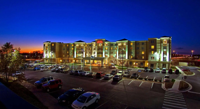 Кровать в общем номере Hampton Inn & Suites Washington-Dulles International Airport