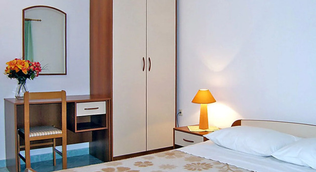 House Ana Inkoo 16559, Забронировать Отель Отели Zadar Islands с бассейном, Бассейн