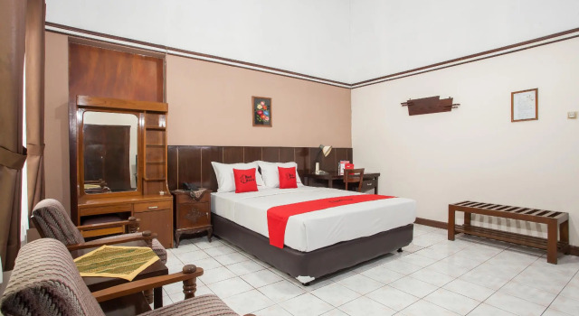 RedDoorz near Balai Kota Malang