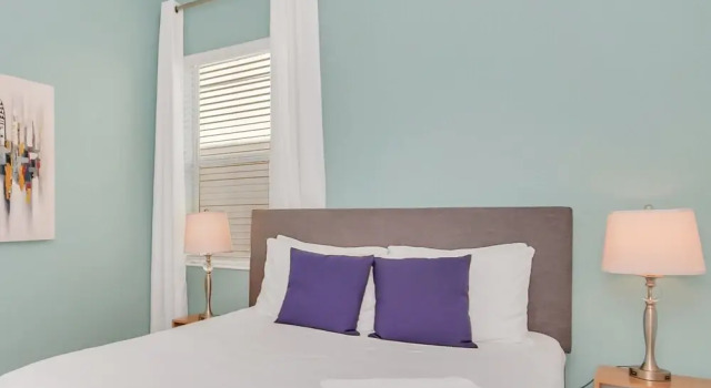 Коттедж Stunning Bright Family Home Sleeps 25 Bl102
