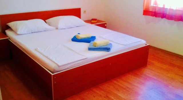Pljesa Apartments, Prenota Appartamento Hotel a Isole Quarnerine con parcheggio, Parcheggio