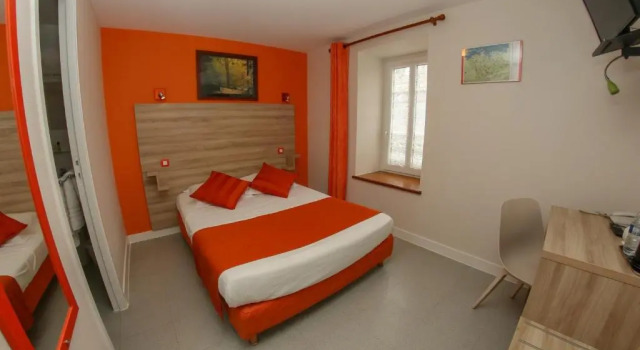 Двухместный номер Standard Hotel Du Cheval Blanc