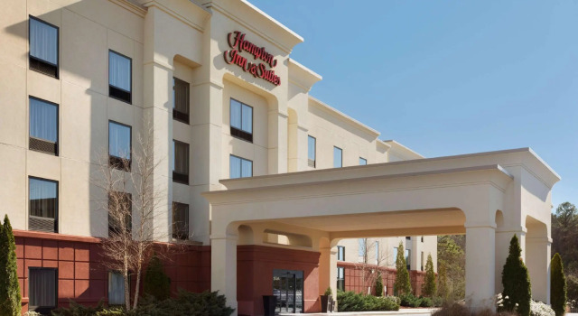 Четырёхместный номер Standard Hampton Inn & Suites Birmingham Airport Area