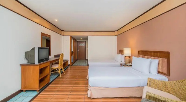 Двухместный номер Standard с балконом Botany Beach Resort Pattaya