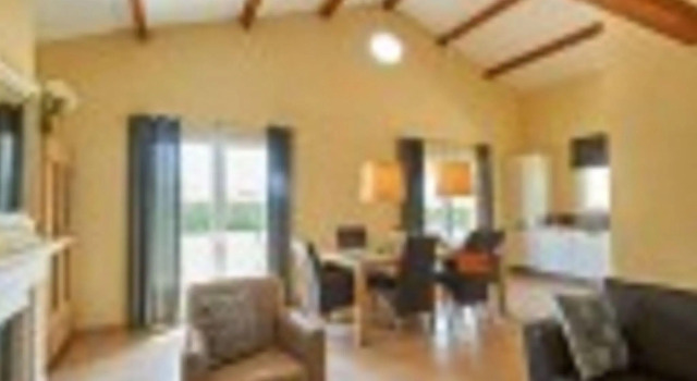Luxury Villa in France With Private Pool, Varaa Villa Mökit kohteessa Poitou-Charentes, Mökki
