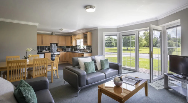 Killarney Flesk River Apartments, Book Apartment Hotels in Kerry with Parking, Parking