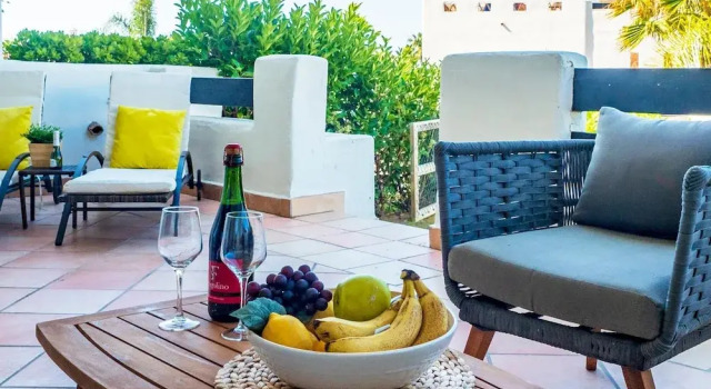 Sunset Golf Groundfloor Shared Pool, Забронировать Апартаменты/квартира Апартаменты Эстепона, Апартаменты/квартира