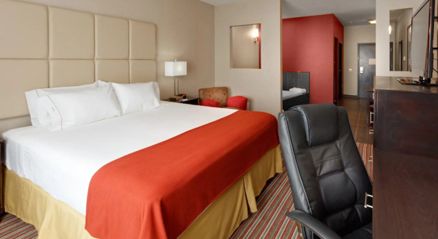 Номер Standard Holiday Inn Express & Suites Northeast by IHG