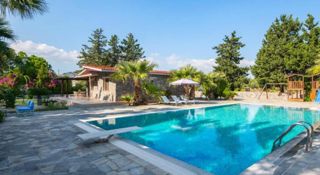 Вилла Madia Villa